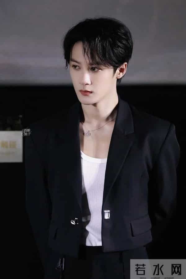 内娱宣发卷疯了!《空枪》官宣炸出檀健次新身份:“刚子哥