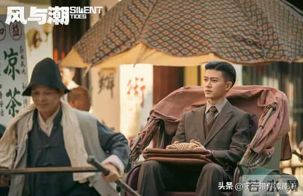 《风与潮》何贤大结局：75岁逝世，被小行星命名，其子成首任特首