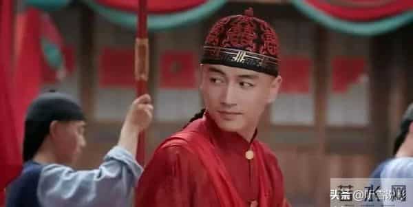 《大生意人》:直到瑞麟收下20万,才知道,李钦远走海外的真相!