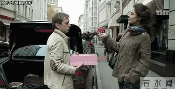 海报都要打码,俄式大尺度《背叛》,这9.1分俄剧把婚姻的遮羞布撕得粉碎