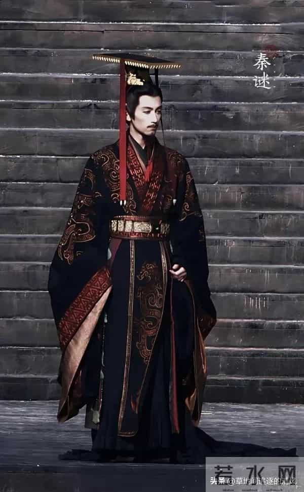 陈晓《秦谜》嬴政路透,前两天看他瘦了好多但在古装扮相里刚刚好