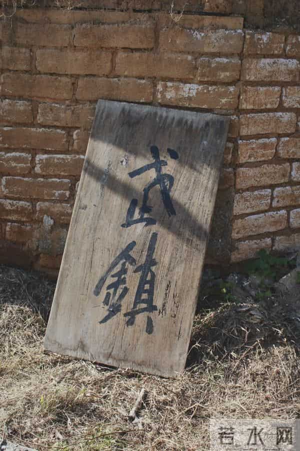 让殷桃刘敏涛哭红眼,正午电影出新招,肖战生理化表演撕流量标签