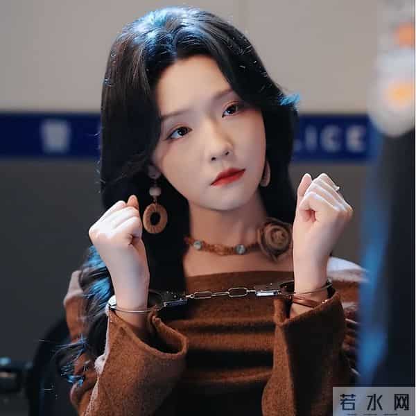 短剧界清流！这部 “直播捉鬼” 爽剧熬夜追不够