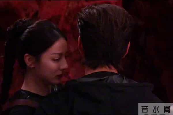 聂九罗吃下疯刀药与林姨决战！