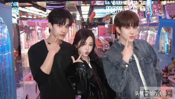 4部甜恋现偶来袭,《双轨》空降开播,《骄阳似我》《轧戏》将播