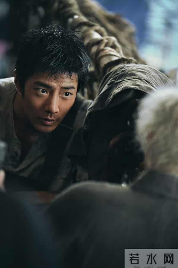 让殷桃刘敏涛哭红眼,正午电影出新招,肖战生理化表演撕流量标签