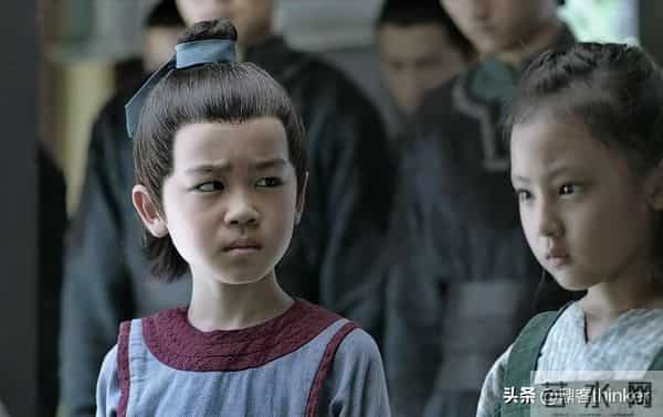 《庆余年》的双标:庆帝兄妹乱伦无人敢言,范闲兄妹守礼反成枷锁