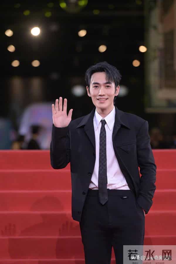 电影《空枪》官宣阵容 朱一龙 檀健次 梁家辉 卫诗雅等主演