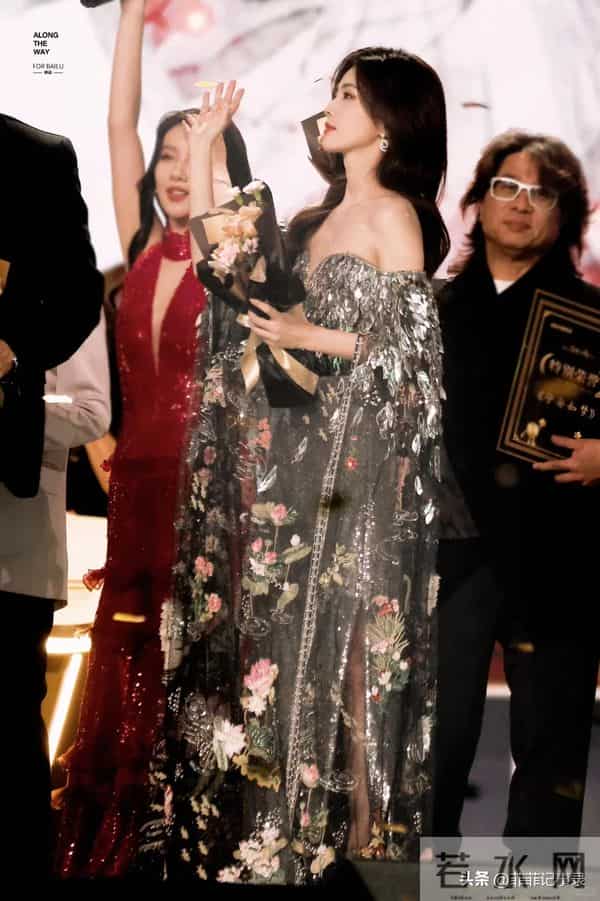 于正也没想到,白鹿二封尖叫女演员3天后,因一举动迎来口碑暴涨