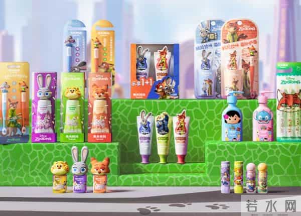 杨幂、赵丽颖等众明星COS兔子警官 《疯狂动物城》成新社交新宠