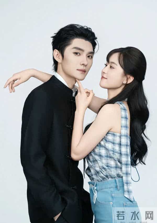 嗑疯了!翟一莹王译磊三搭民国剧《爱久见人心》开机即炸穿期待值