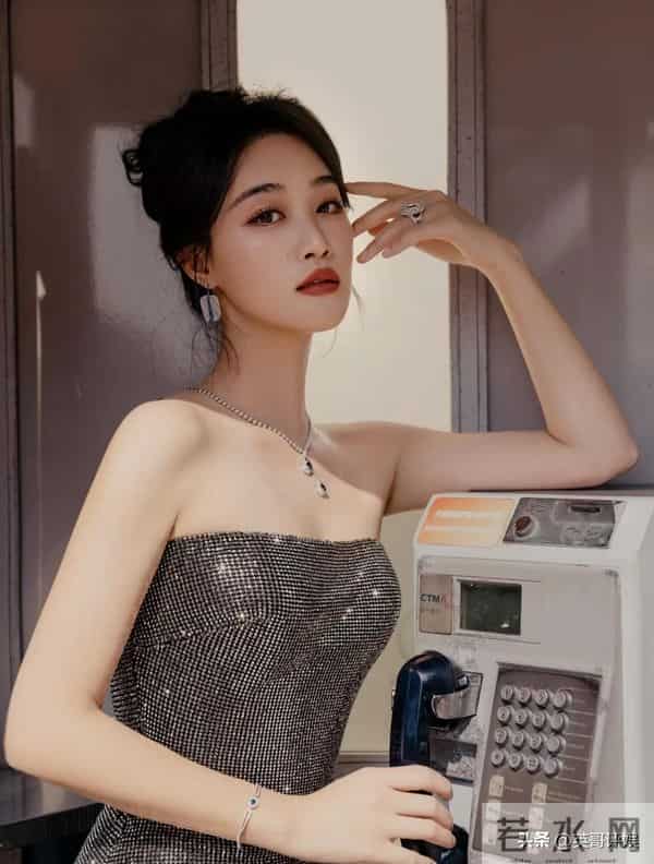 央视一套王炸剧明日上线!看到女二是她,我想说-央视又押对宝了