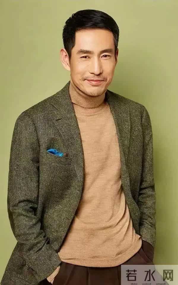 《大生意人》他今年5部剧霸屏，名字难念没火，从工人逆袭成影帝