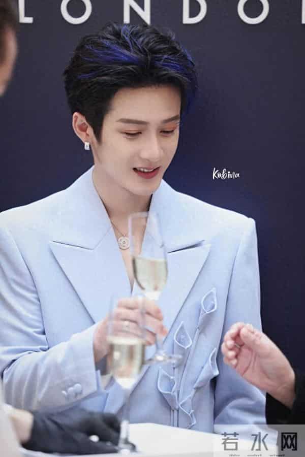 内娱宣发卷疯了!《空枪》官宣炸出檀健次新身份:“刚子哥