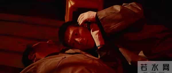 《风与潮》和《超感迷宫》各看4集,一部已弃剧,一部看上瘾