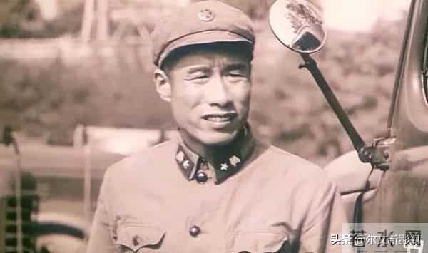 《大生意人》:“双料影帝”甘作绿叶,刘佩琦用100+配角成就自我