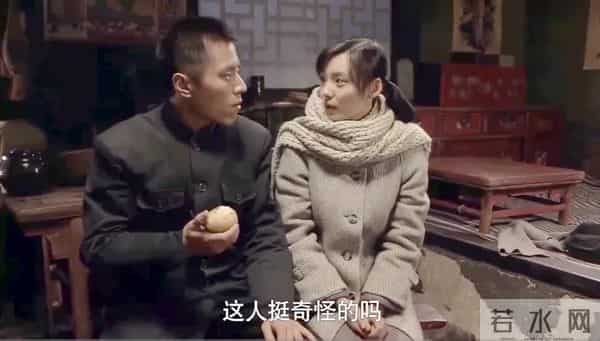 《悬崖》张平钧被捕后碰见顾秋妍,说“这女的真漂亮”是什么意思