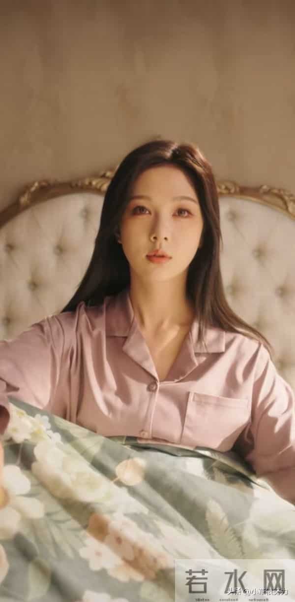 12月8日上新7部各有爆点的新作，居然有1部喜剧类冲进榜4，太好磕