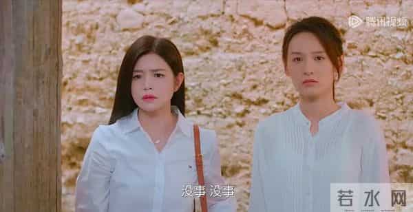 18岁男主疯狂爱上29岁离异女主,他醉酒跑到女主家中强吻女主