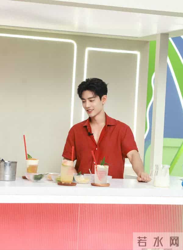 2025票房号召力男演员TOP榜曝光!肖战上榜引热议,票数破2万