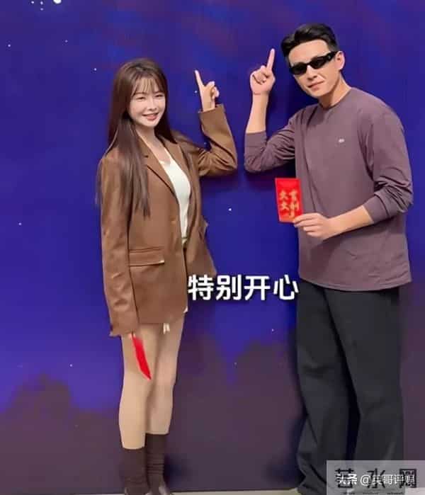 刘萧旭新剧《撕婚》官宣杀青,首搭女主身材好到爆,脸却一言难尽