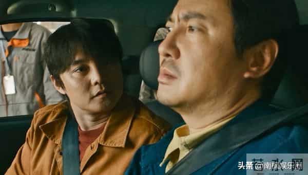 票房破30亿,《动物城2》屠榜13天,沈腾和尹正喜剧新片虎视眈眈