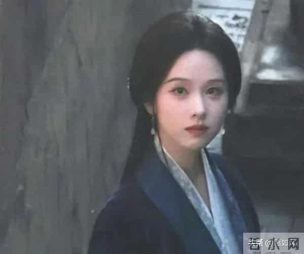 《月鳞绮纪》即将播出：陈都灵鞠婧祎美貌大赏，清冷和明媚的角逐