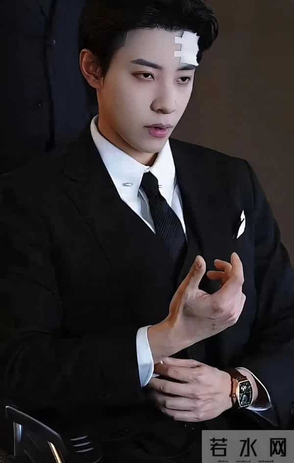 15亿播放封神!马小宇凭这部剧,圆了观众的“情绪刚需”