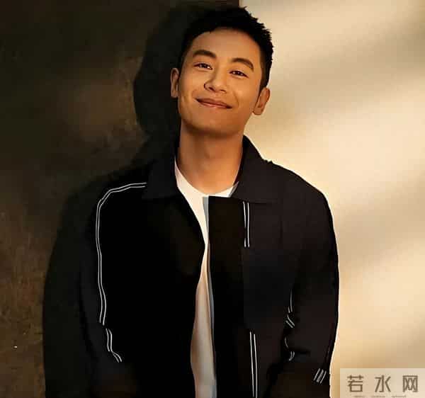 朱亚文,再次爆火,行走的荷尔蒙又杀回来了!