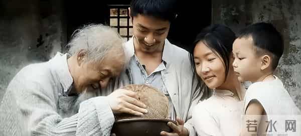 《得闲谨制》出圈理由：尹正的演技，肖战的脸蛋，周依然的身材