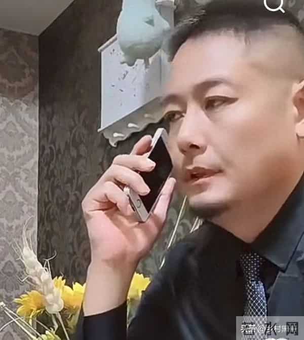 下集：他身价千万却无儿无女，山东小伙打电话喊他亲爹，他懵了