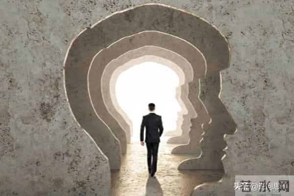 思想有深度给人什么感觉