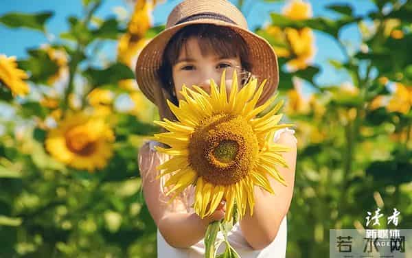 央视爆剧《四喜》：告诉你一个事实，当你的孩子变得越来越懂事，不是他长大成熟了，反而说明家里出事了……