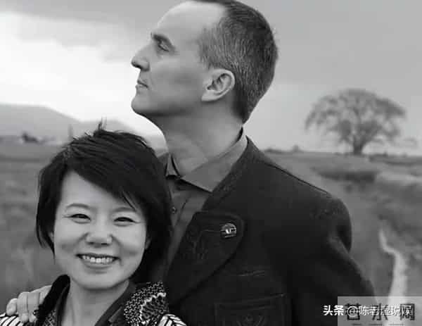 家花不如野花香?龚琳娜为挽回出轨丈夫送百件礼物,难逃离婚结局