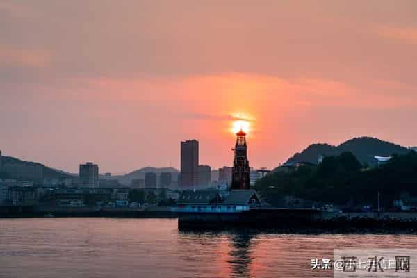 值得收藏的20个朋友圈金句|瞬间提升你所有想发却说不出的时刻