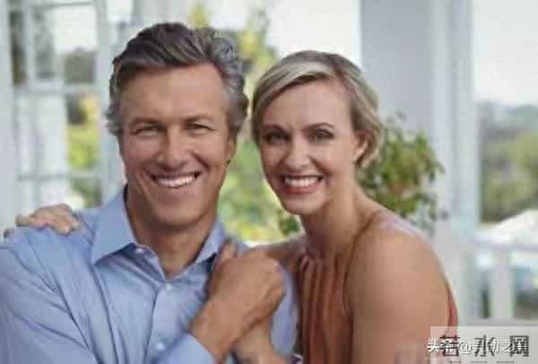 情人已过时！2025年最火新型男女关系悄然流行，低耗又滋养，