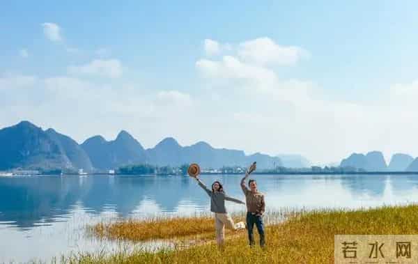 60岁老太太掏心窝子的话：晚年有没有老伴，日子真是两重天