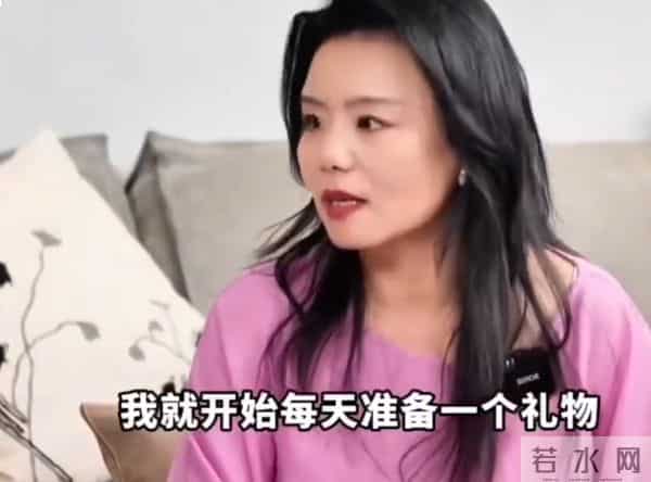 龚琳娜自曝为挽回出轨丈夫,学小三每天送老锣一件礼物 送了100件