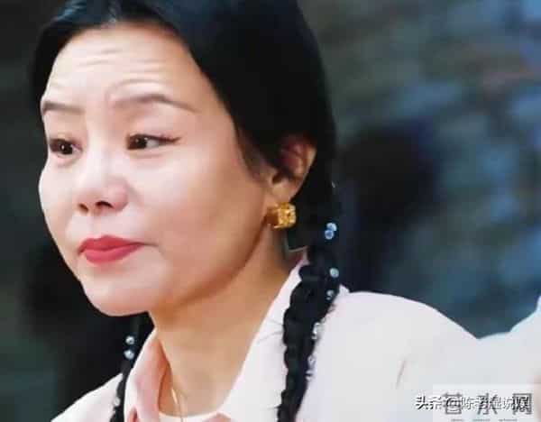 家花不如野花香?龚琳娜为挽回出轨丈夫送百件礼物,难逃离婚结局