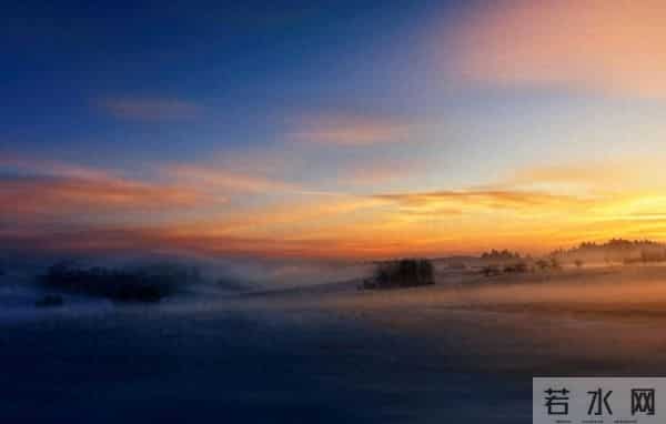 一个人看不起你,还和你频繁来往,目的无非三个,别傻傻不懂