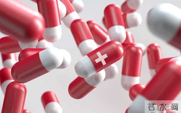 我刚给女儿转70万，电话还没挂，女婿问女儿：你妈降压药换了吗！