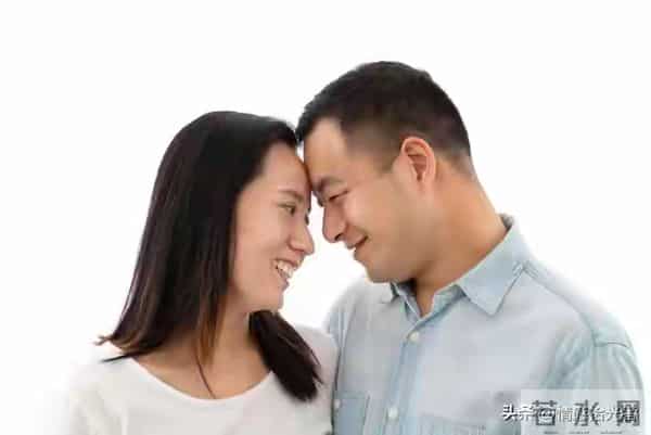 七十岁还同床睡的夫妻,只占三种人,看看你家在其中吗?