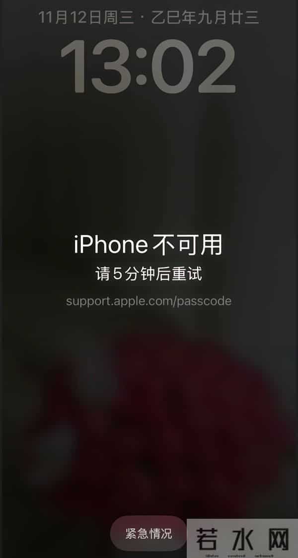 用一张没有孩子的照片，证明你有孩子！网友哭喊：此刻已不是少年