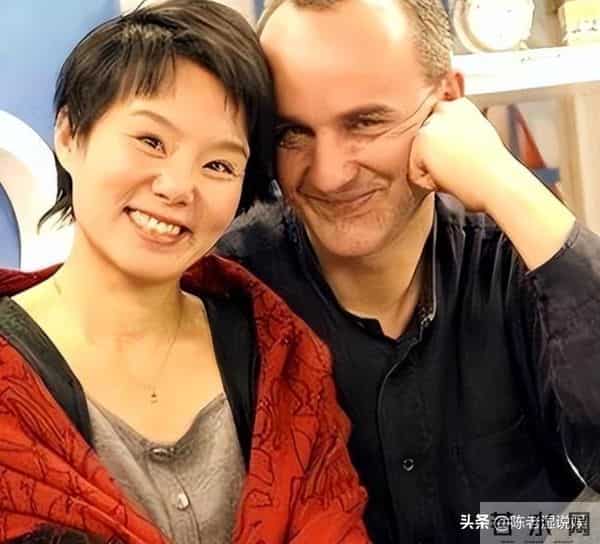 家花不如野花香?龚琳娜为挽回出轨丈夫送百件礼物,难逃离婚结局