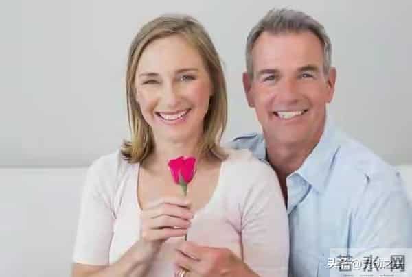 情人已过时！2025年最火新型男女关系悄然流行，低耗又滋养，