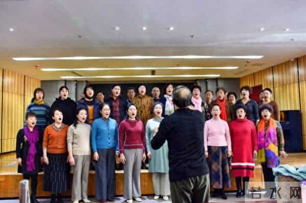 看似迷糊，实则看透一切：这四大星座女性最擅长“低调掌控”