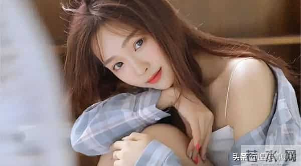 女人若对你做过这4件事,就是在和你“暧昧”,是在给你机会