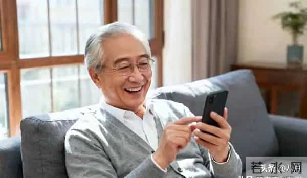 80岁老人拥有这四样,妥妥人生大赢家,还要什么自行车呀?