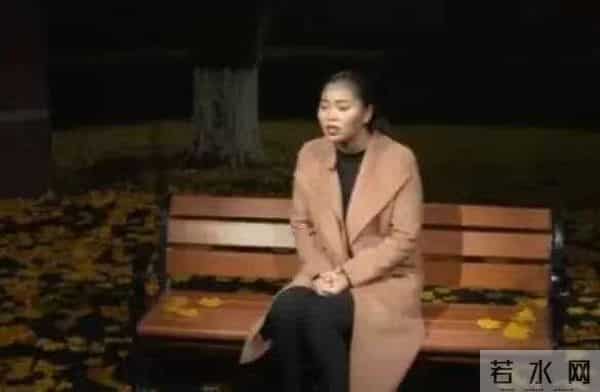 恨你们抛弃我28年!富豪弟弟拒认亲,听母亲一句耳语突然跪地痛哭