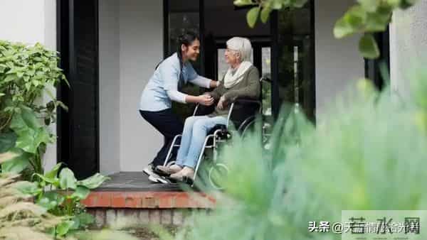 两性晚年现象-分房睡的夫妻，到最后都摆脱不了这两种结局！